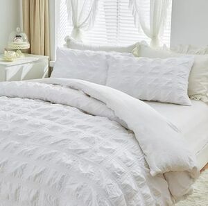 NWOT Queen Sz Comforter Set